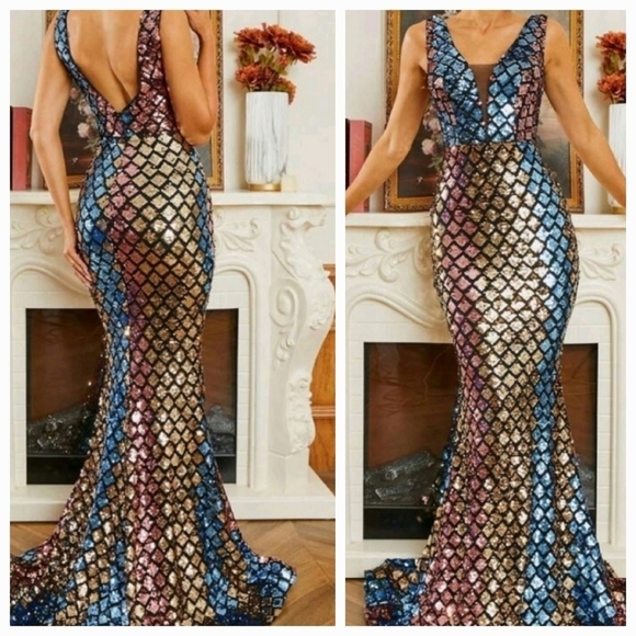 Dresses & Skirts - Multicolor,,  Contrast Sequined and Mesh,  Deep V Neck, Sleeveless, Merm…